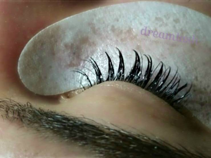 Eyelash-removal.jpg
